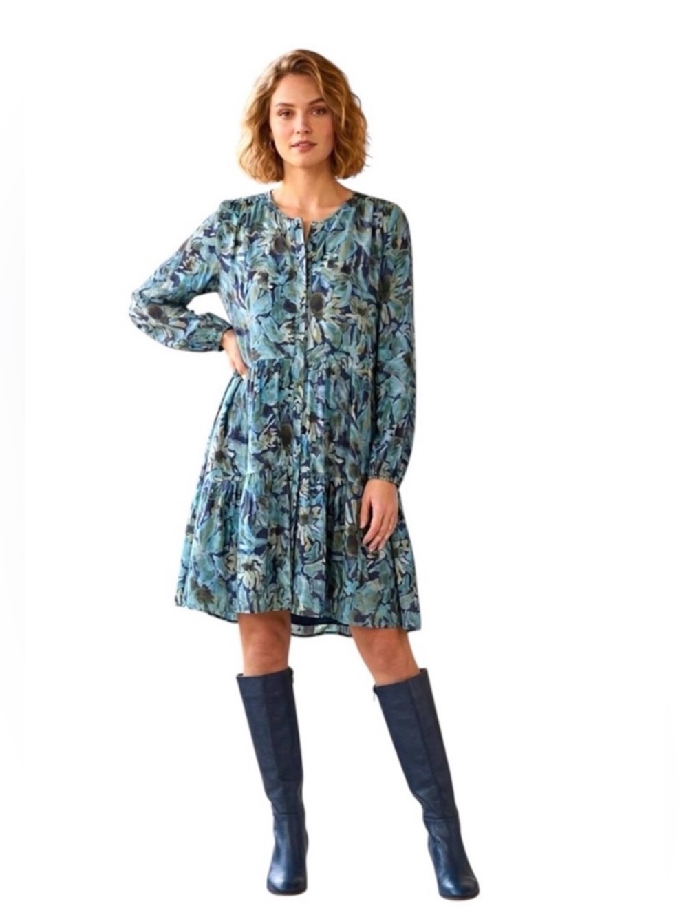 Aritzia Wilfred Barossa Abstract Floral Bohemian style Tiered Long Sleeve Dress
